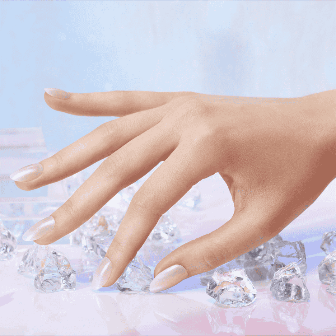 CND Vinylux Ice Bar #262 – Transparent shimmerlak på negle