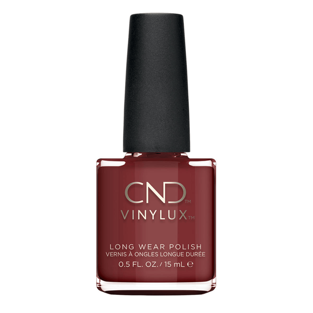 CND Vinylux Oxblood #222 – Mørk blodrød neglelak på flaske