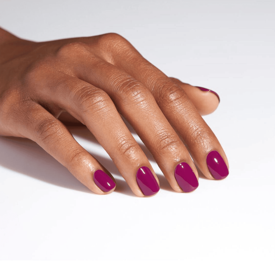 CND Vinylux Vivant #294 – Intens magenta nuance close-up