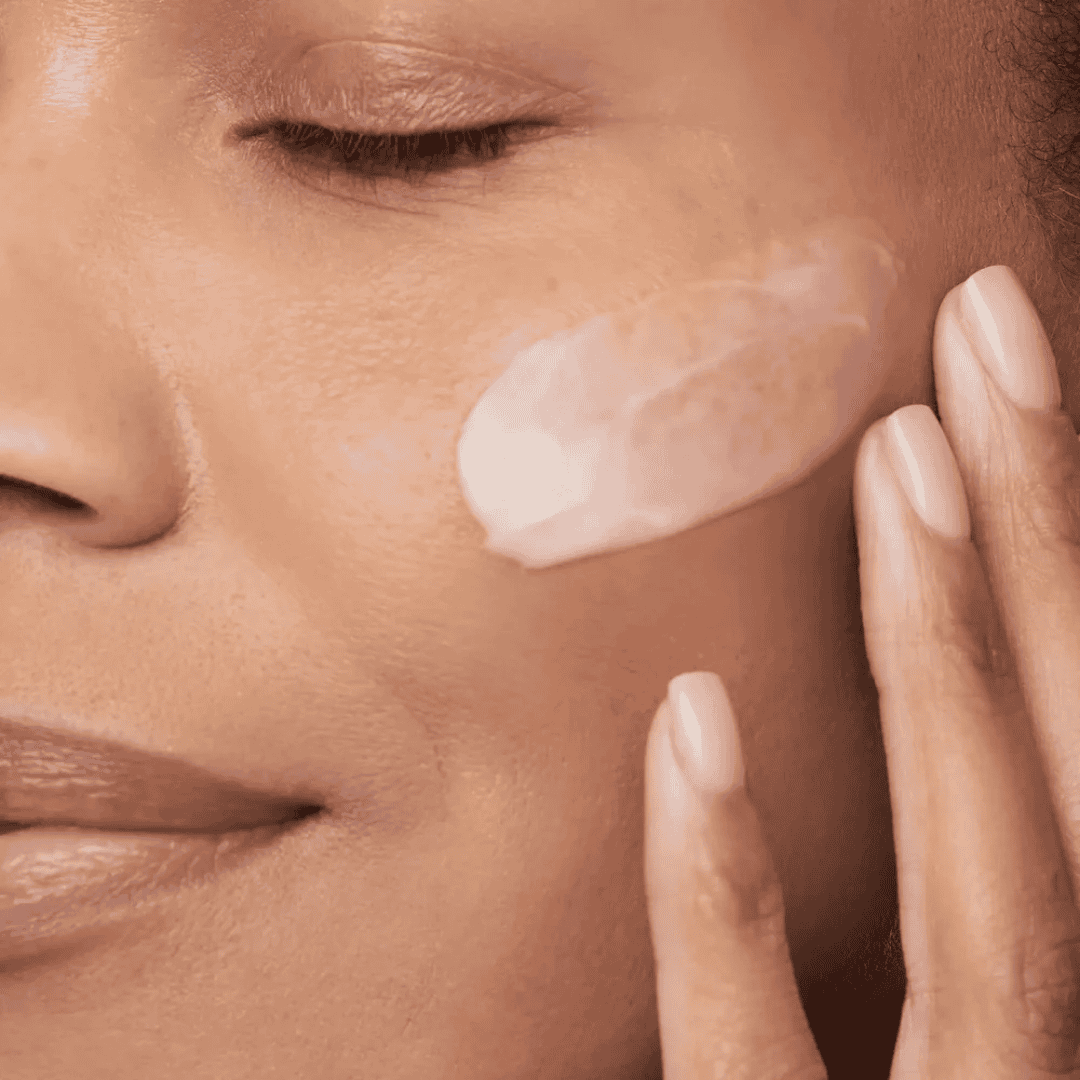 Youth Serum tekstur på huden