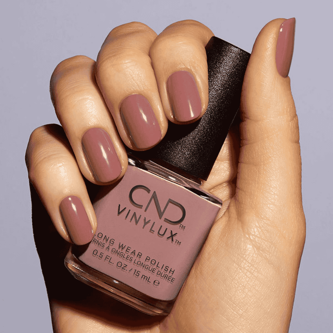 CND Vinylux Fuji Love #361 – Varm mauve neglelak close-up